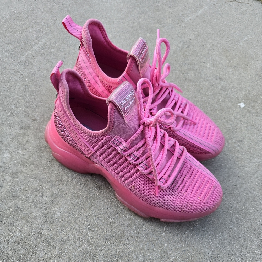 Steve Madden pink shoes